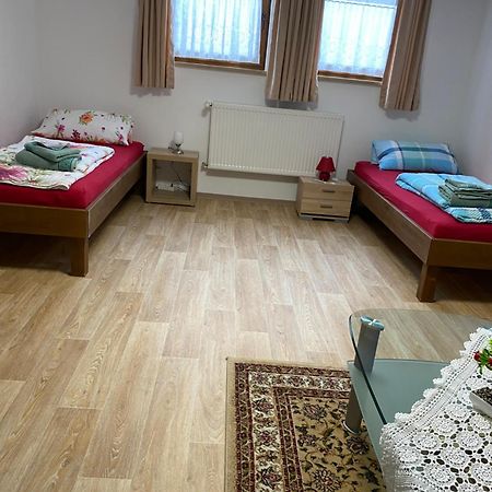 Ferienwohnung Eibenweg Gebsattel Экстерьер фото