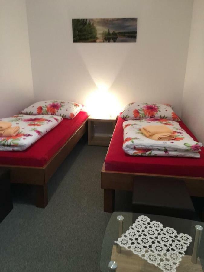 Ferienwohnung Eibenweg Gebsattel Экстерьер фото